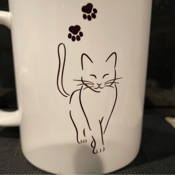 NWT Cat Paw Print Ceramic Mug - Picture 3 of 4